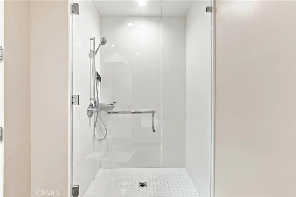 450 N Palm Dr #407 Beverly Hills, CA 90210