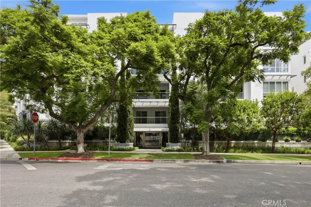 450 N Palm Dr #407 Beverly Hills, CA 90210
