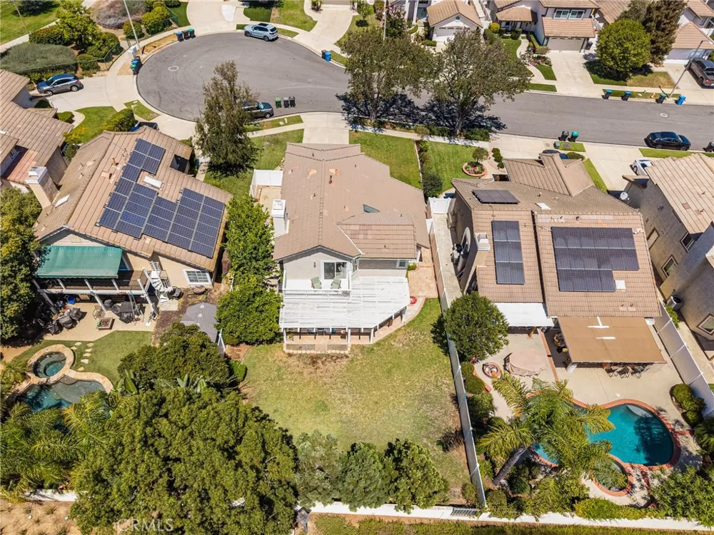 372 Spring Breeze Court Simi Valley, CA 93065