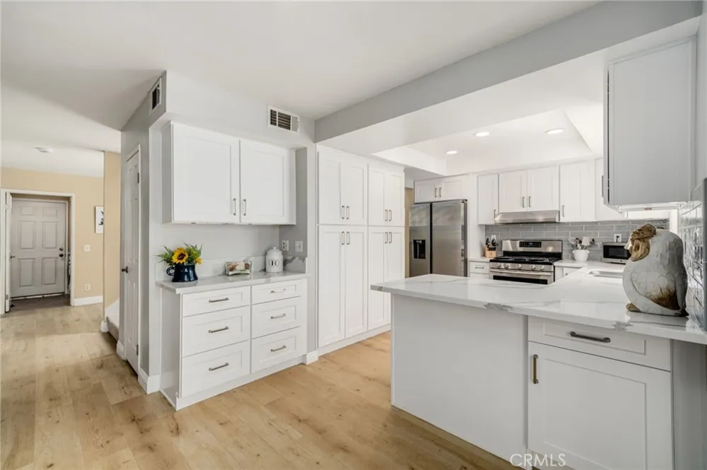 372 Spring Breeze Court Simi Valley, CA 93065