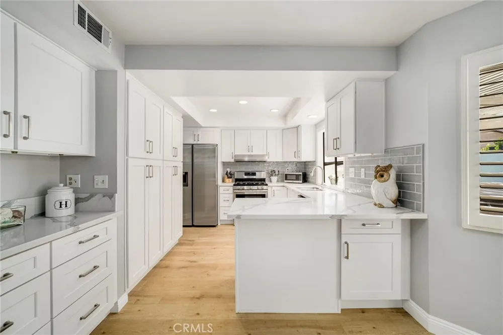 372 Spring Breeze Court Simi Valley, CA 93065