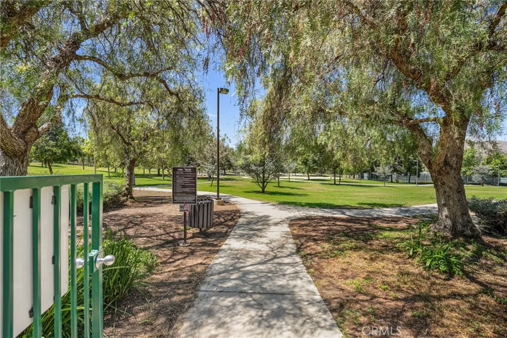 372 Spring Breeze Court Simi Valley, CA 93065