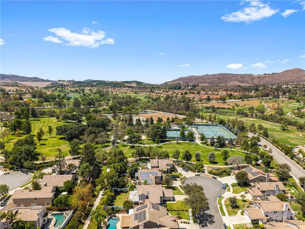 372 Spring Breeze Court Simi Valley, CA 93065