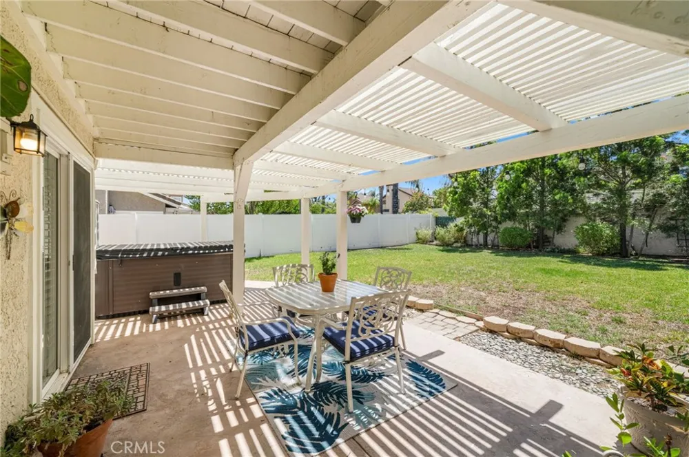 372 Spring Breeze Court Simi Valley, CA 93065