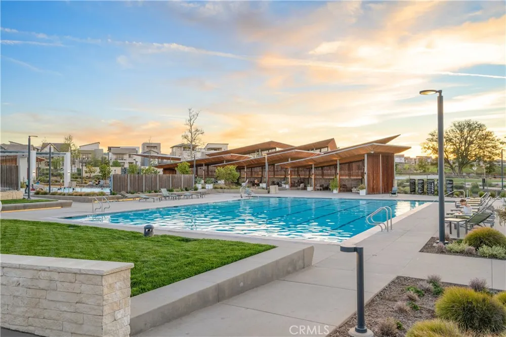 27225 Cranmore #101 Valencia, CA 91381