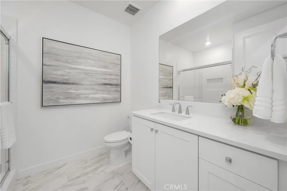 27225 Cranmore #101 Valencia, CA 91381
