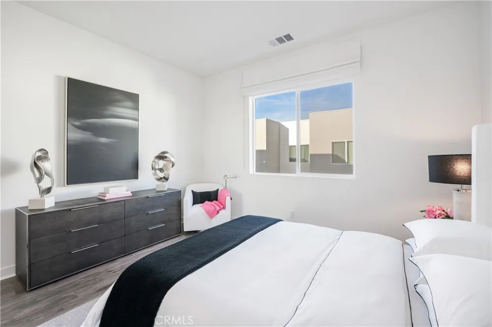 27225 Cranmore #101 Valencia, CA 91381