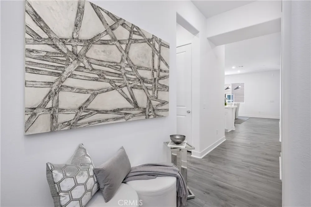 27225 Cranmore #101 Valencia, CA 91381