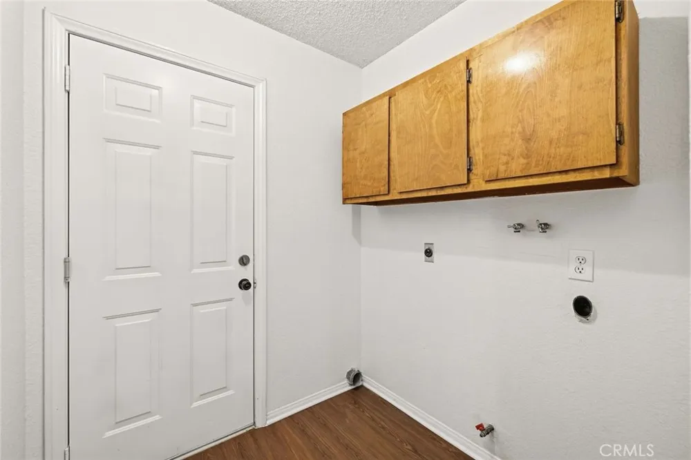 1510 E Avenue J12 Lancaster, CA 93535