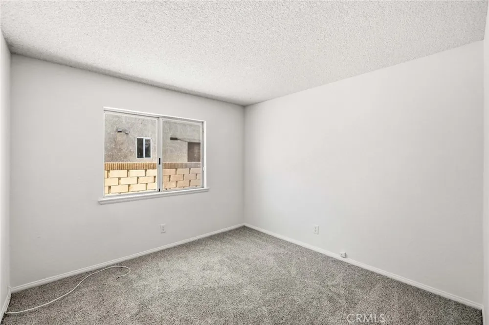 1510 E Avenue J12 Lancaster, CA 93535