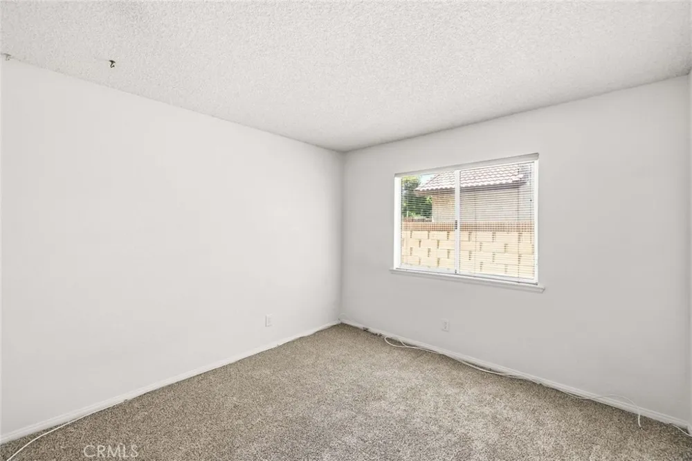 1510 E Avenue J12 Lancaster, CA 93535