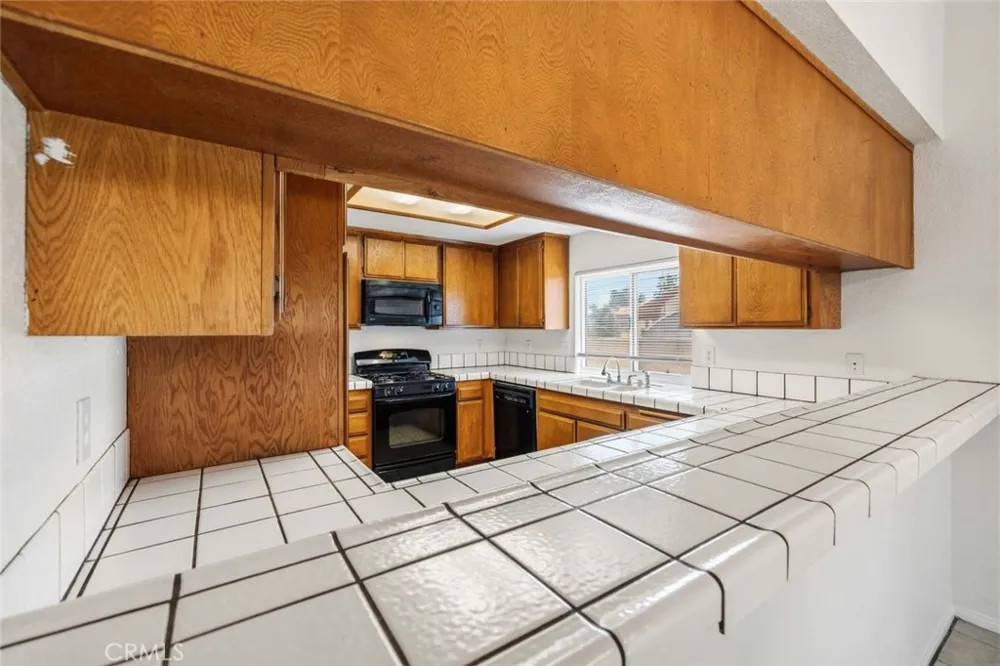 1510 E Avenue J12 Lancaster, CA 93535
