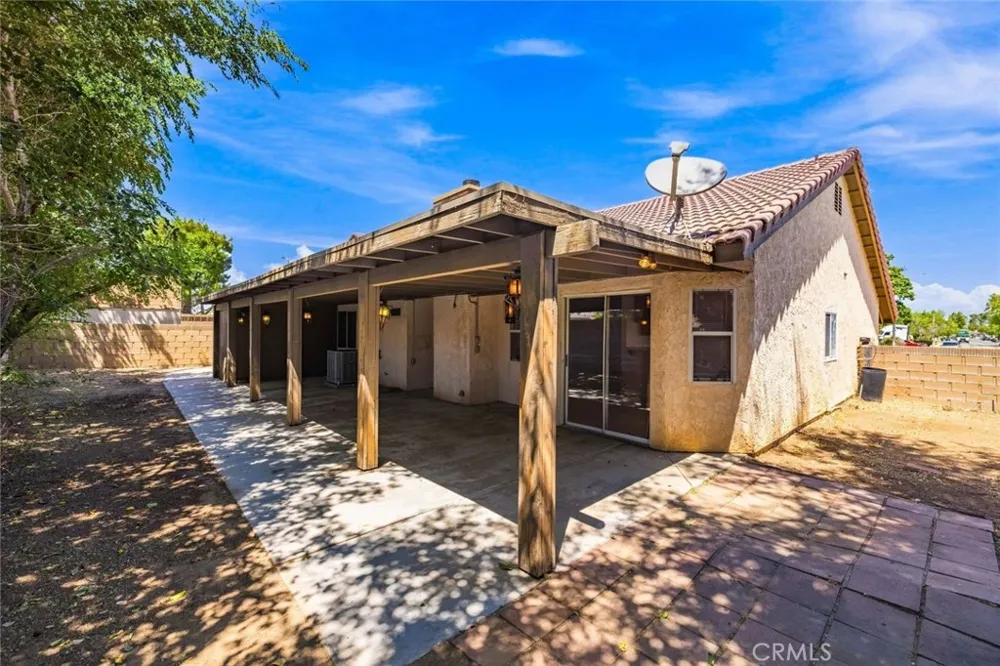 1510 E Avenue J12 Lancaster, CA 93535