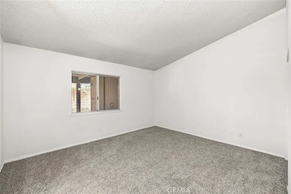 1510 E Avenue J12 Lancaster, CA 93535