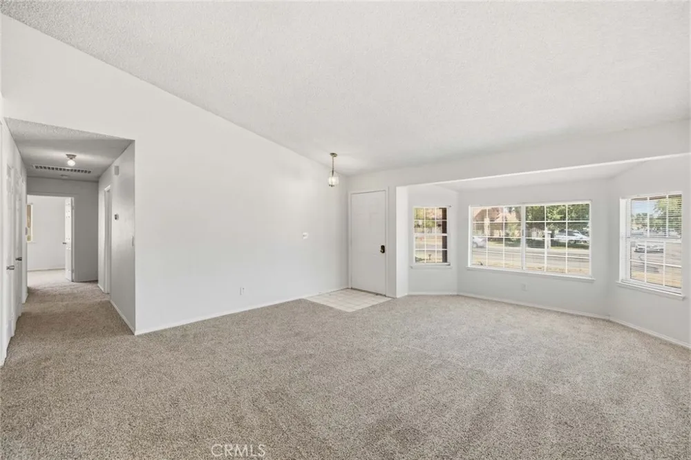 1510 E Avenue J12 Lancaster, CA 93535