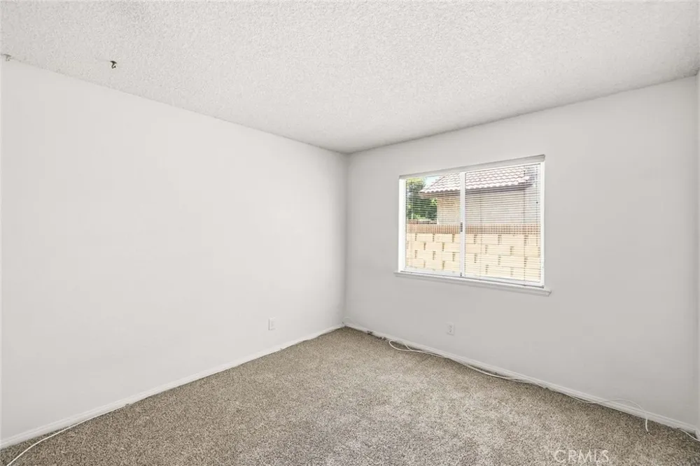 1510 E Avenue J12 Lancaster, CA 93535