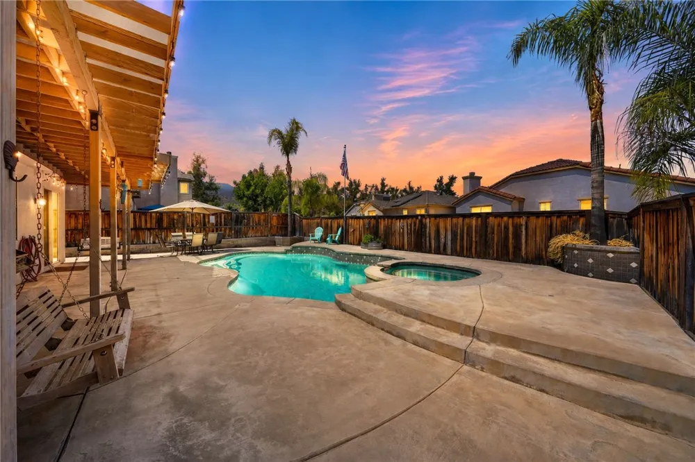 32546 Lost Rd. Lake Elsinore, CA 92532