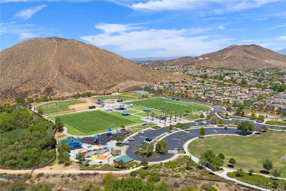 32546 Lost Rd. Lake Elsinore, CA 92532