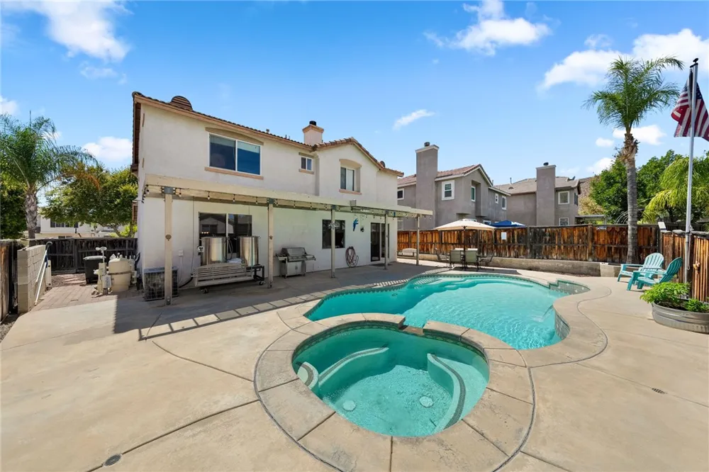 32546 Lost Rd. Lake Elsinore, CA 92532