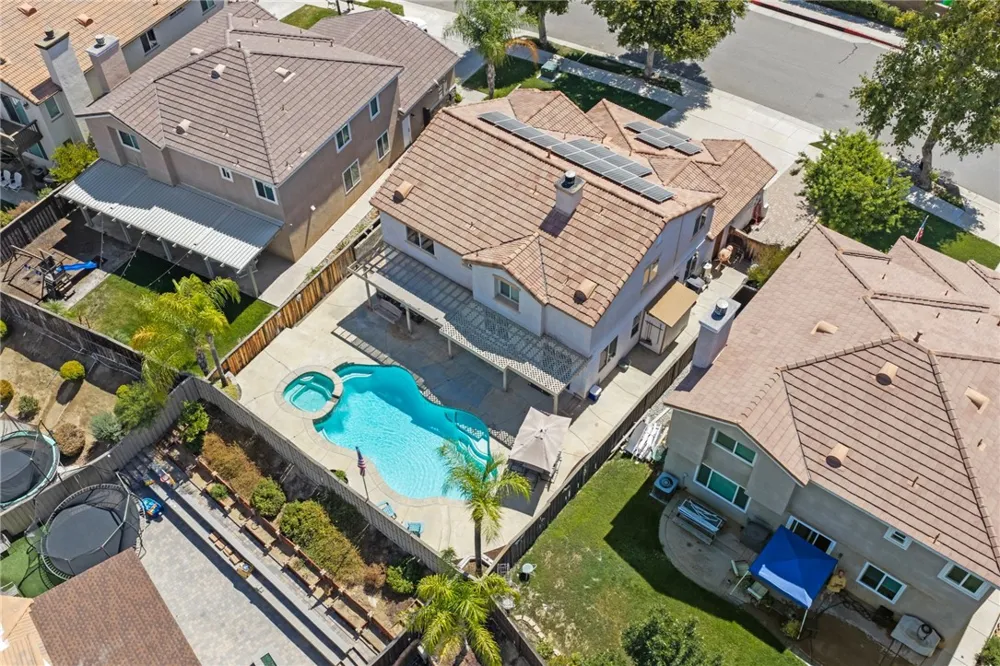 32546 Lost Rd. Lake Elsinore, CA 92532