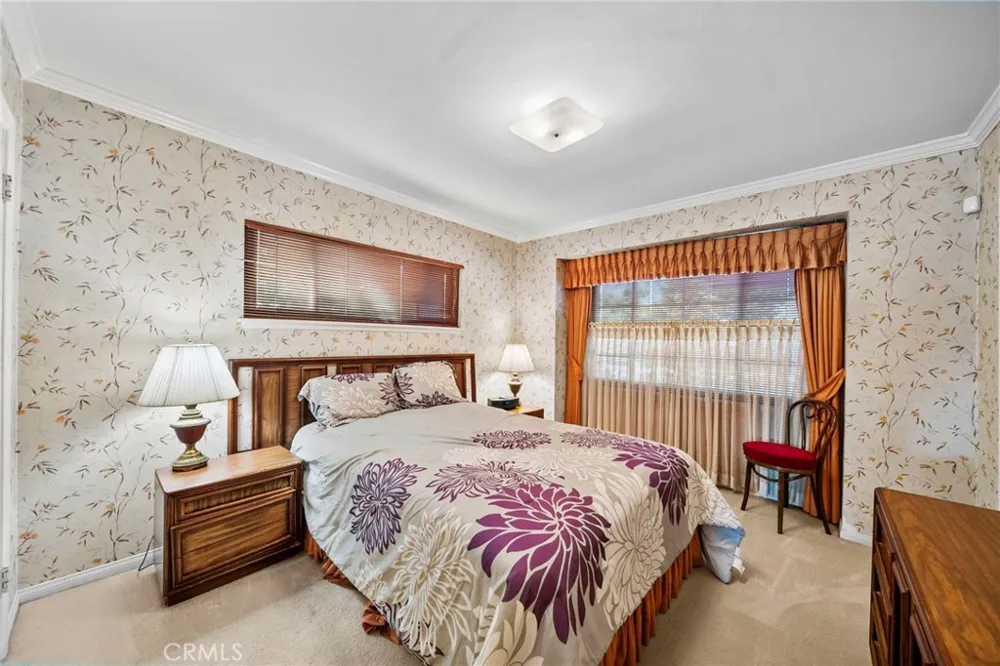 8518 Fullbright Avenue Winnetka, CA 91306