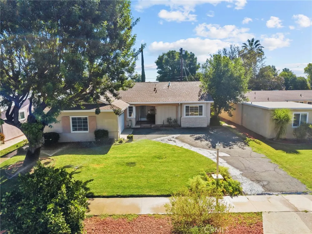 8518 Fullbright Avenue Winnetka, CA 91306