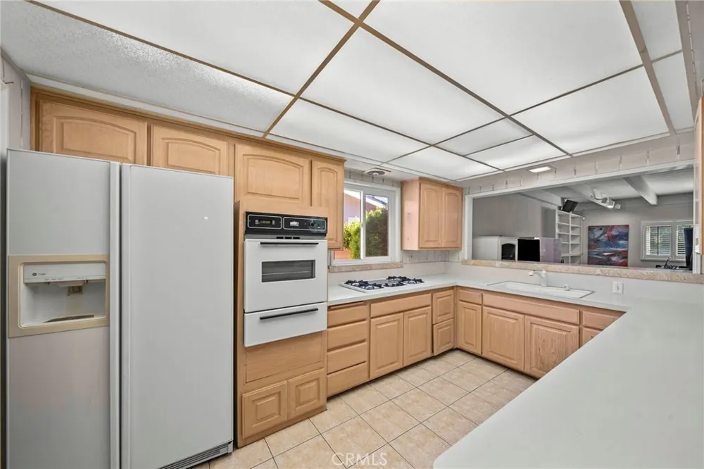 8518 Fullbright Avenue Winnetka, CA 91306
