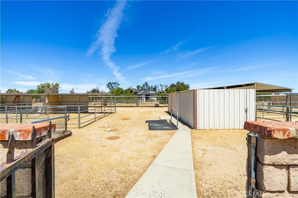 2651 W Avenue N12 Palmdale, CA 93551