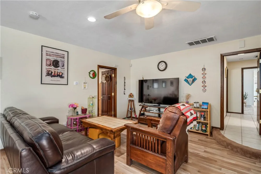 2651 W Avenue N12 Palmdale, CA 93551