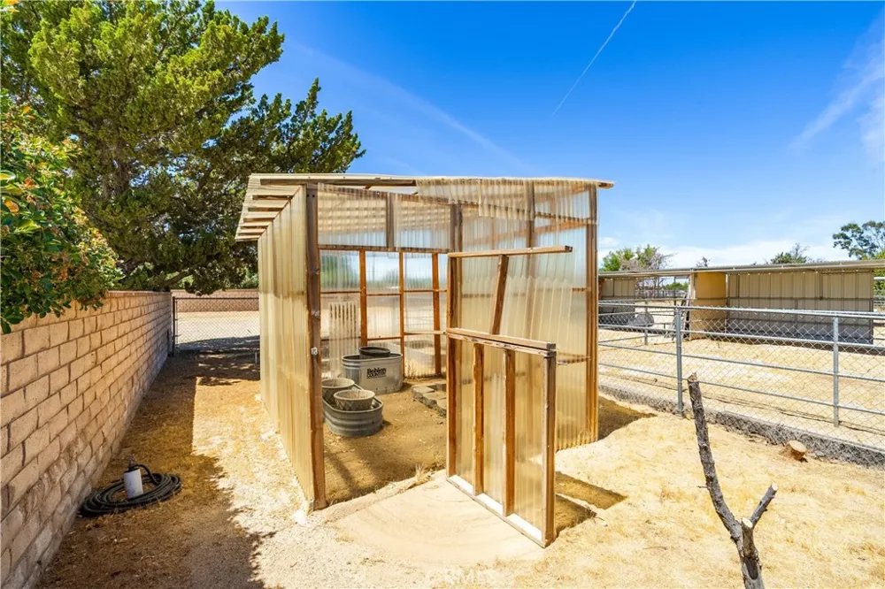 2651 W Avenue N12 Palmdale, CA 93551