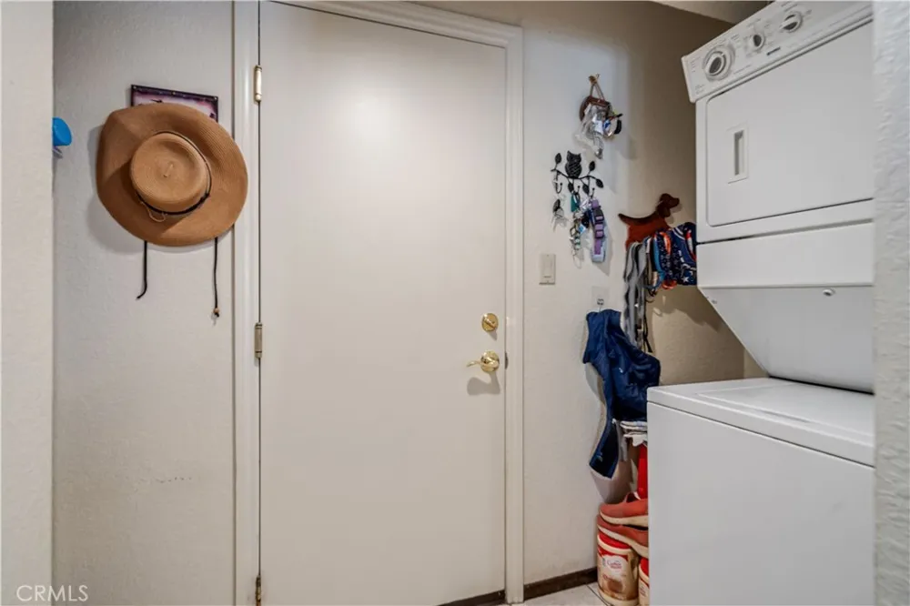 2651 W Avenue N12 Palmdale, CA 93551