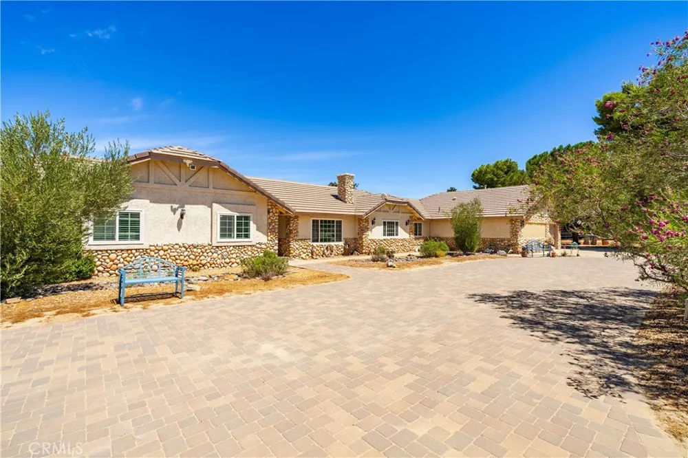 2651 W Avenue N12 Palmdale, CA 93551