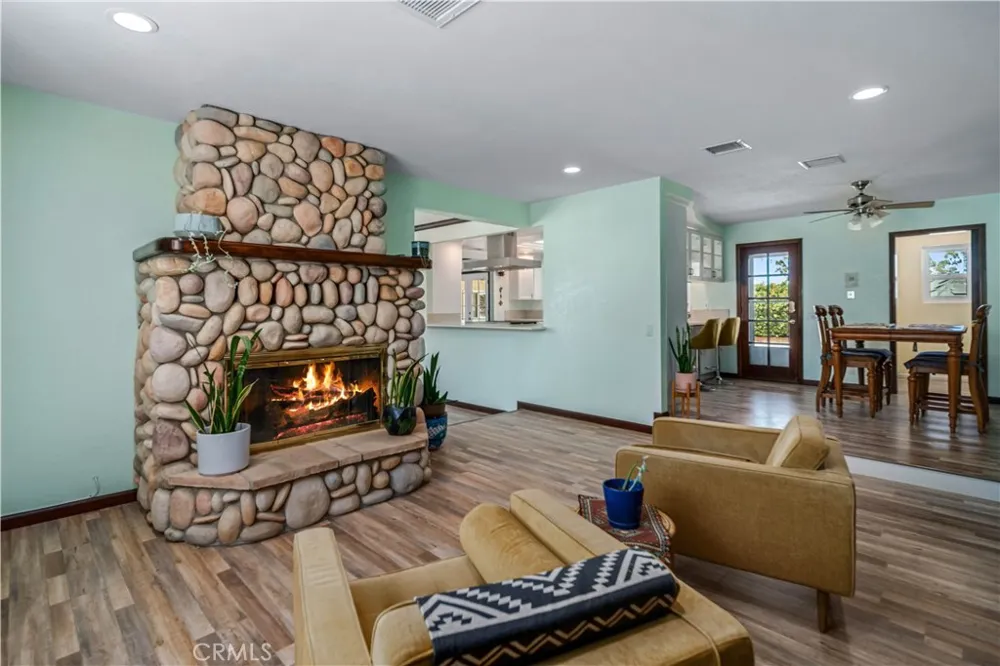 2651 W Avenue N12 Palmdale, CA 93551