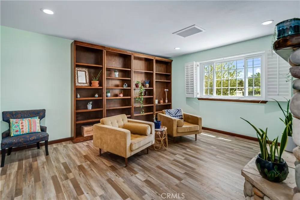 2651 W Avenue N12 Palmdale, CA 93551