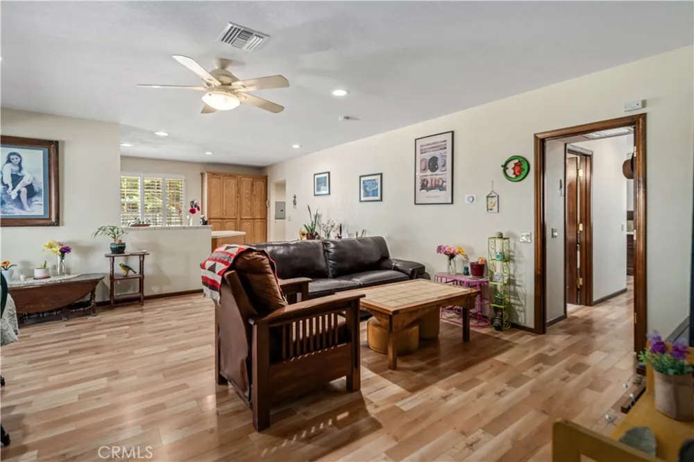 2651 W Avenue N12 Palmdale, CA 93551
