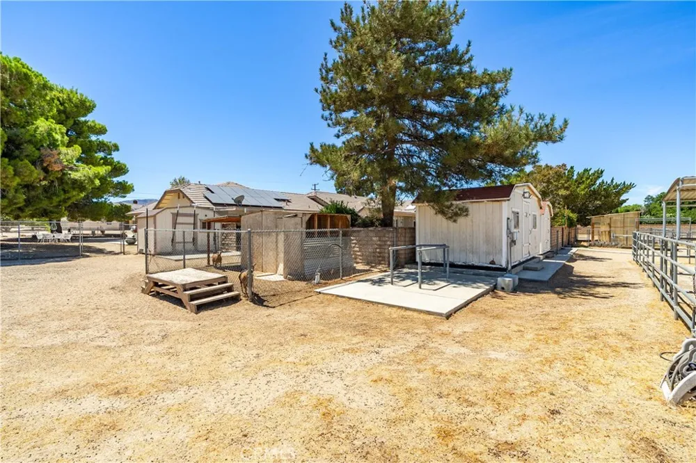 2651 W Avenue N12 Palmdale, CA 93551