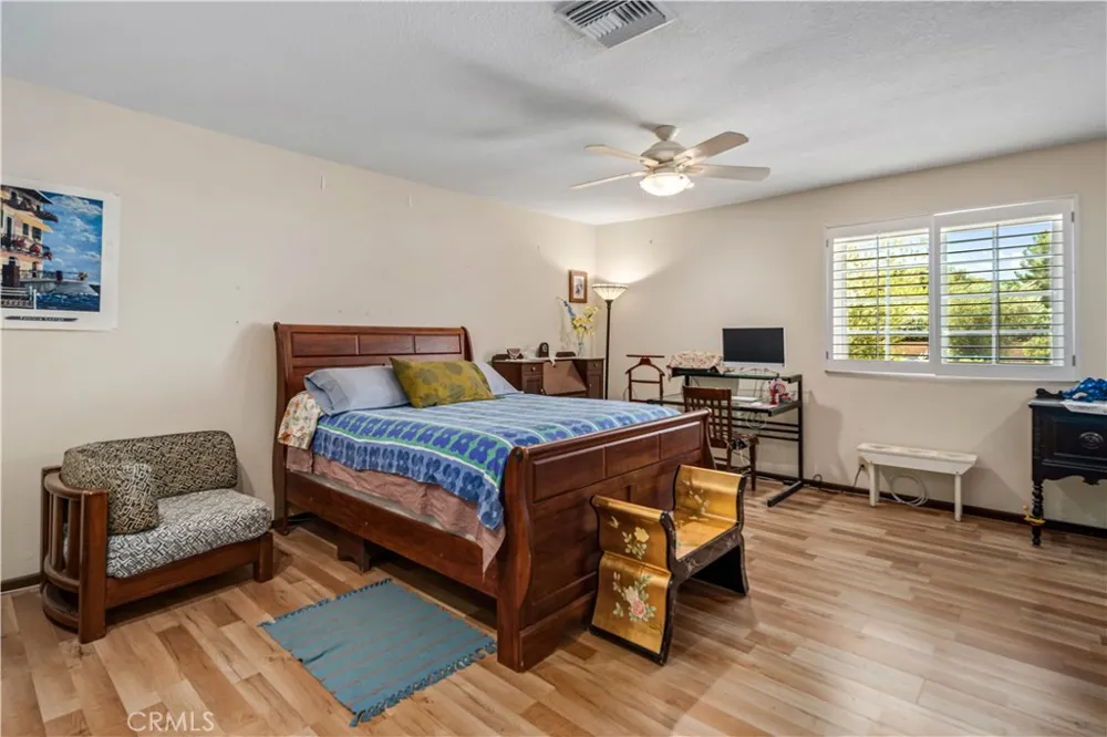 2651 W Avenue N12 Palmdale, CA 93551