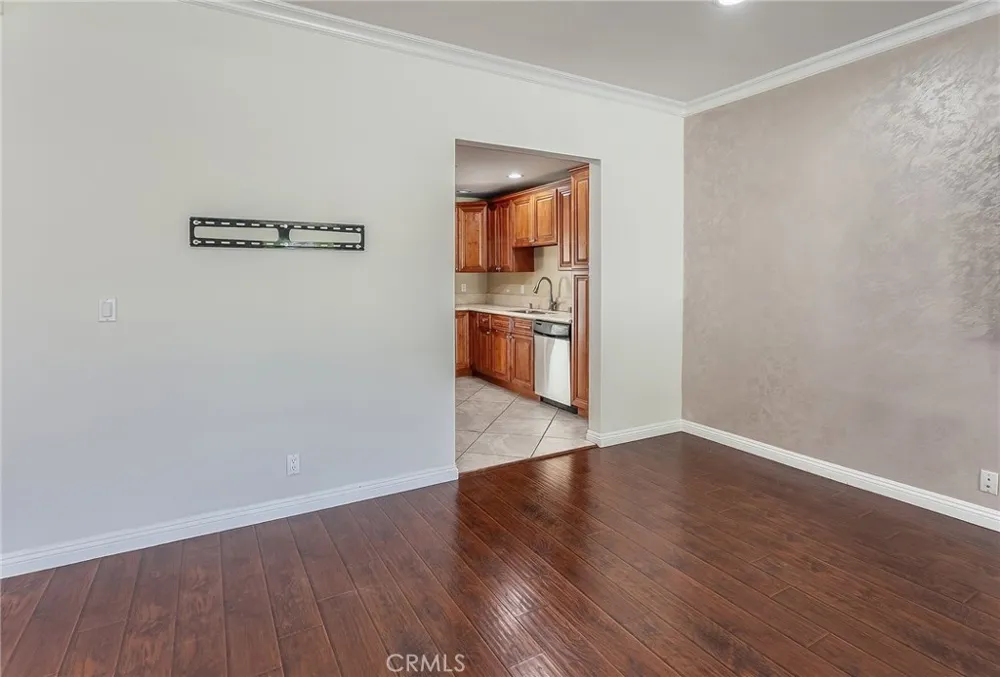6917 Tyrone Avenue Van Nuys, CA 91405