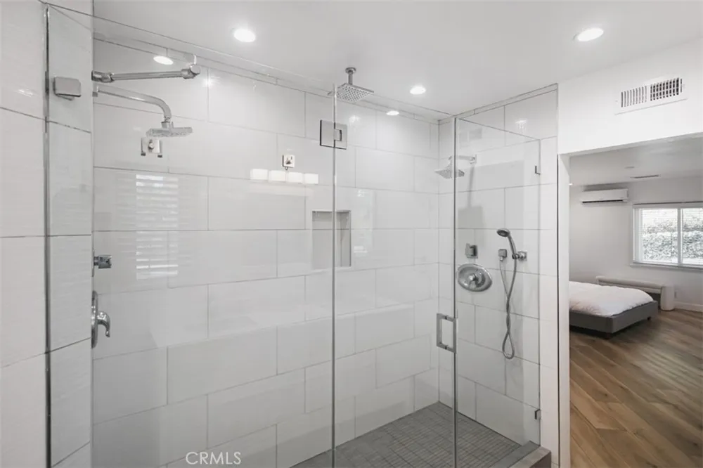 4620 Caritina Tarzana, CA 91356
