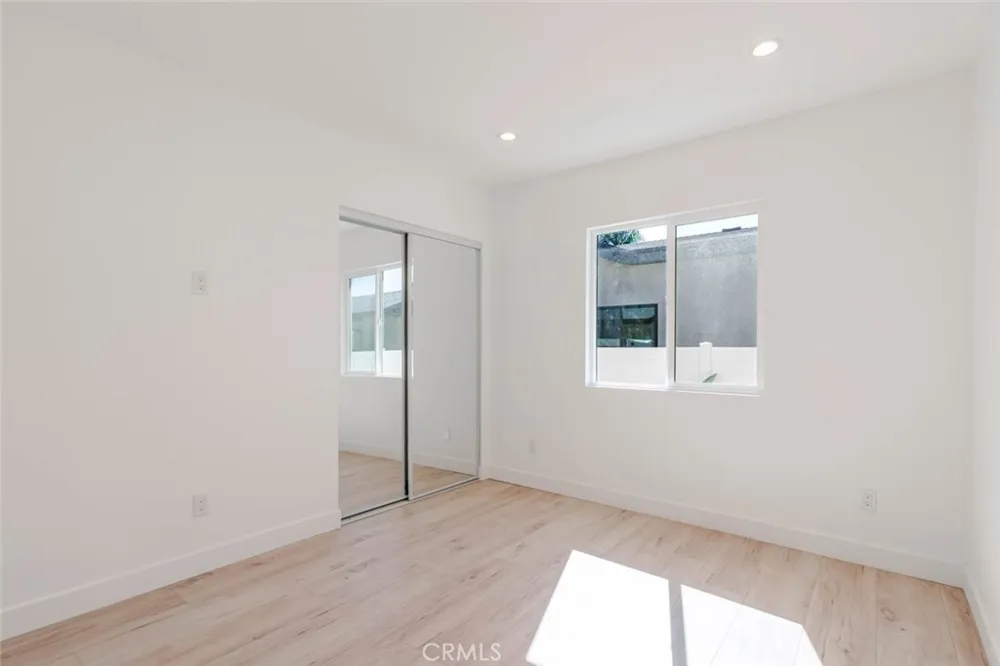 6837 Yolanda Avenue Reseda, CA 91335