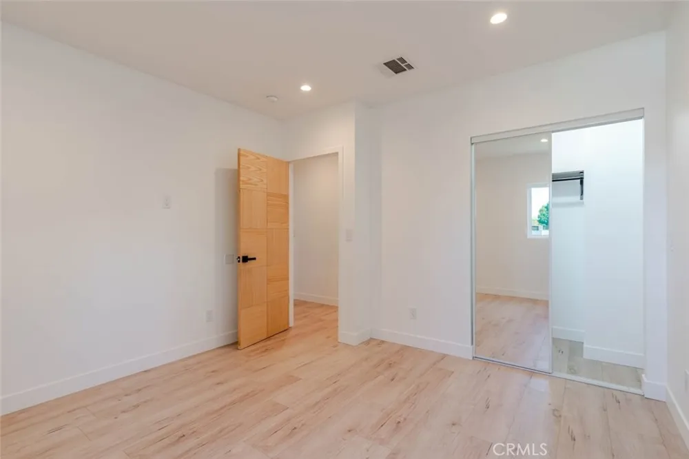 6837 Yolanda Avenue Reseda, CA 91335