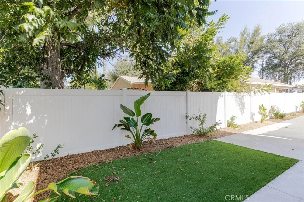 6837 Yolanda Avenue Reseda, CA 91335
