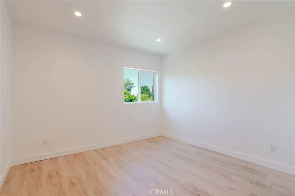 6837 Yolanda Avenue Reseda, CA 91335