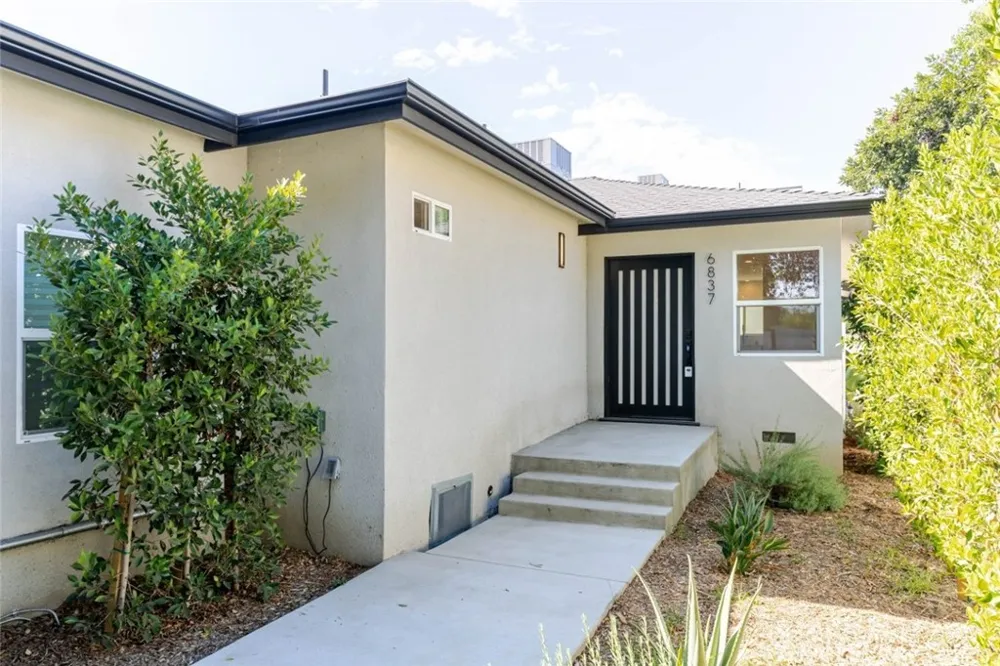6837 Yolanda Avenue Reseda, CA 91335