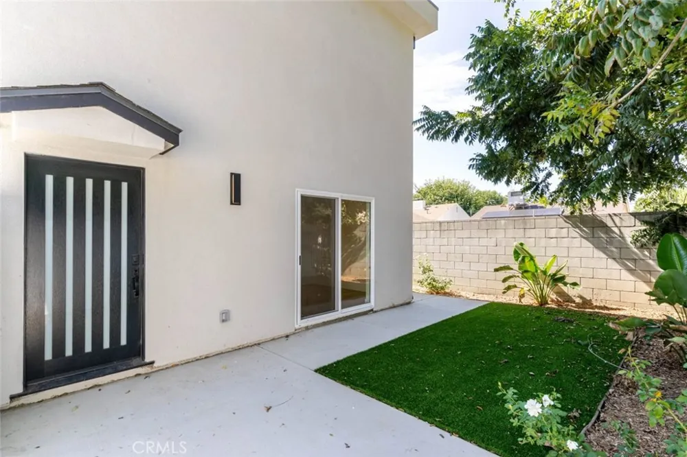 6837 Yolanda Avenue Reseda, CA 91335