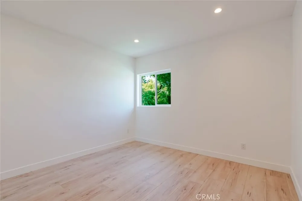 6837 Yolanda Avenue Reseda, CA 91335