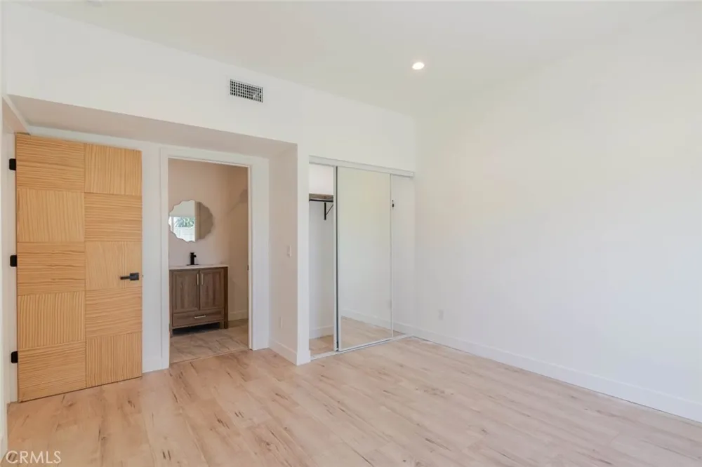 6837 Yolanda Avenue Reseda, CA 91335