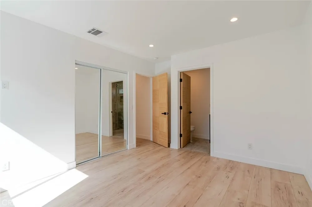 6837 Yolanda Avenue Reseda, CA 91335