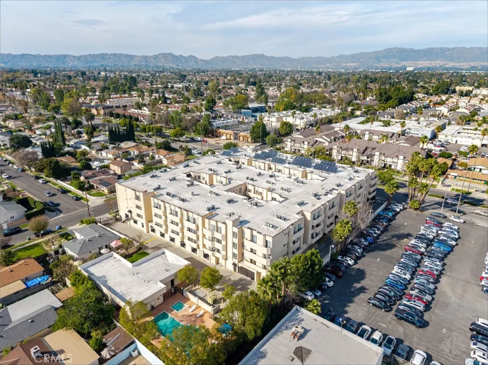 19350 Sherman Way #210 Reseda, CA 91335