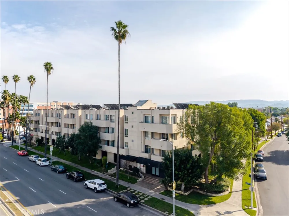 19350 Sherman Way #210 Reseda, CA 91335